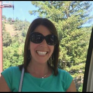 Meet your Posher, Stefanie